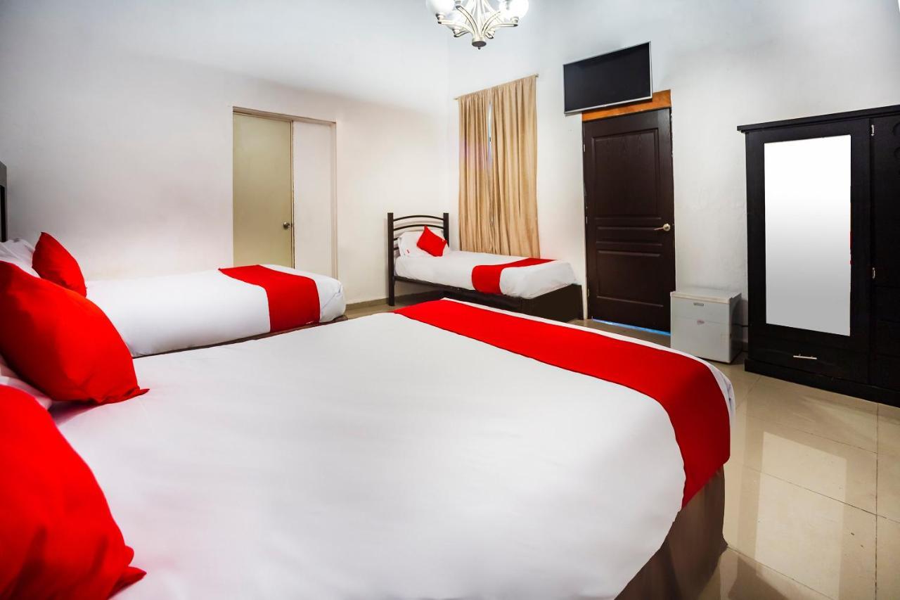 מונטריי Hotel Mahu מראה חיצוני תמונה