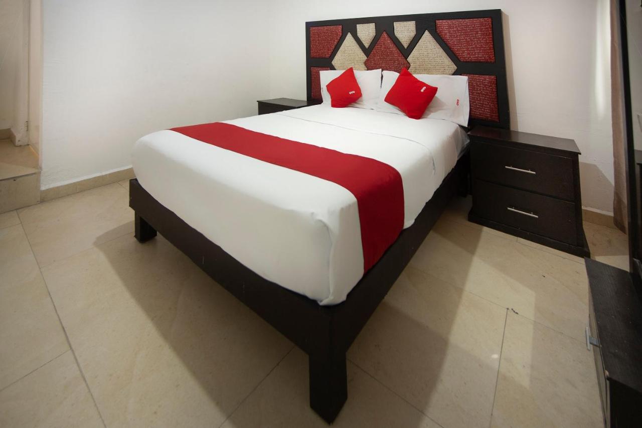 מונטריי Hotel Mahu מראה חיצוני תמונה